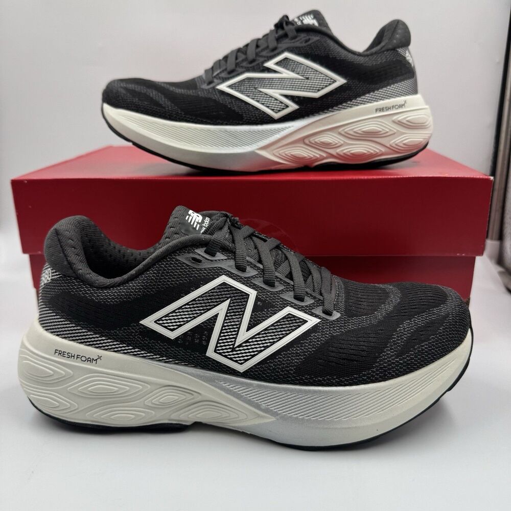 New Balance Fresh Foam X 880v15 Black Unisex 7W / 5.5M NIB Running Shoes